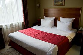 Двухместный номер Бизнес-класса с видом на город двуспальная кровать, Отель Премьер, Ижевск