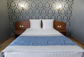 Двухместный номер Standard с балконом двуспальная кровать, Отель Сарапулъ, Сарапул