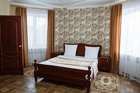 Дом с отдельным входом, Отель Сарапулъ, Сарапул