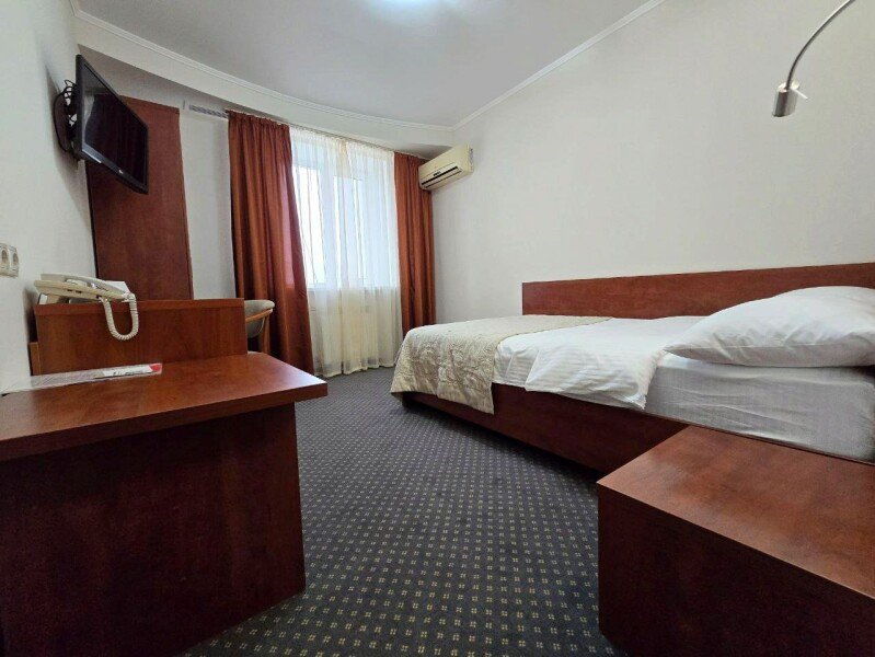 Стандартный 1-местный