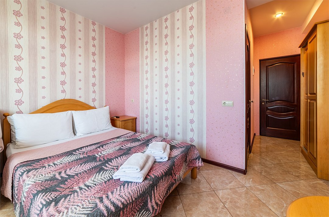 Делюкс 2-местный 1-комнатный (с балконом, вид на море)