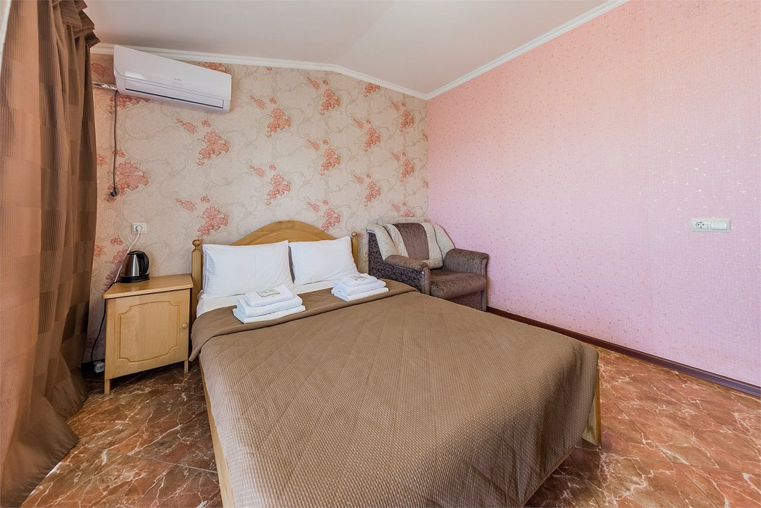 Делюкс 2-местный 1-комнатный (с балконом, вид на море)