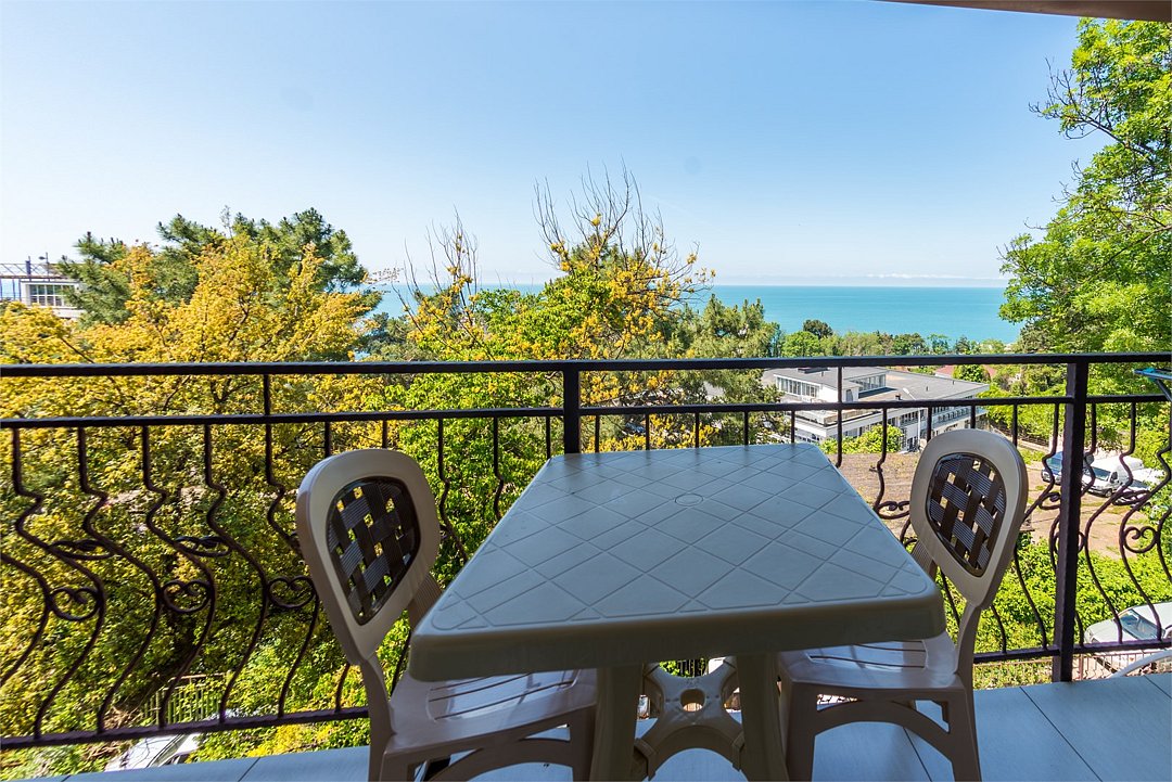 Делюкс 2-местный 1-комнатный (с балконом, вид на море)