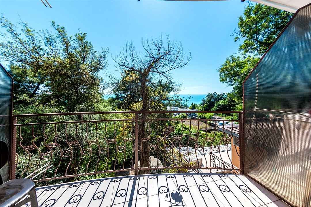 Делюкс 2-местный 1-комнатный (с балконом, вид на море)