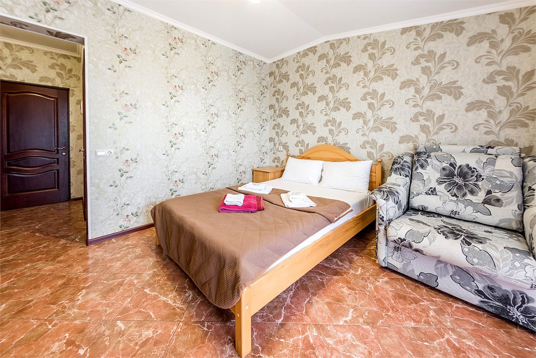 Делюкс 2-местный 1-комнатный (с балконом, вид на море)