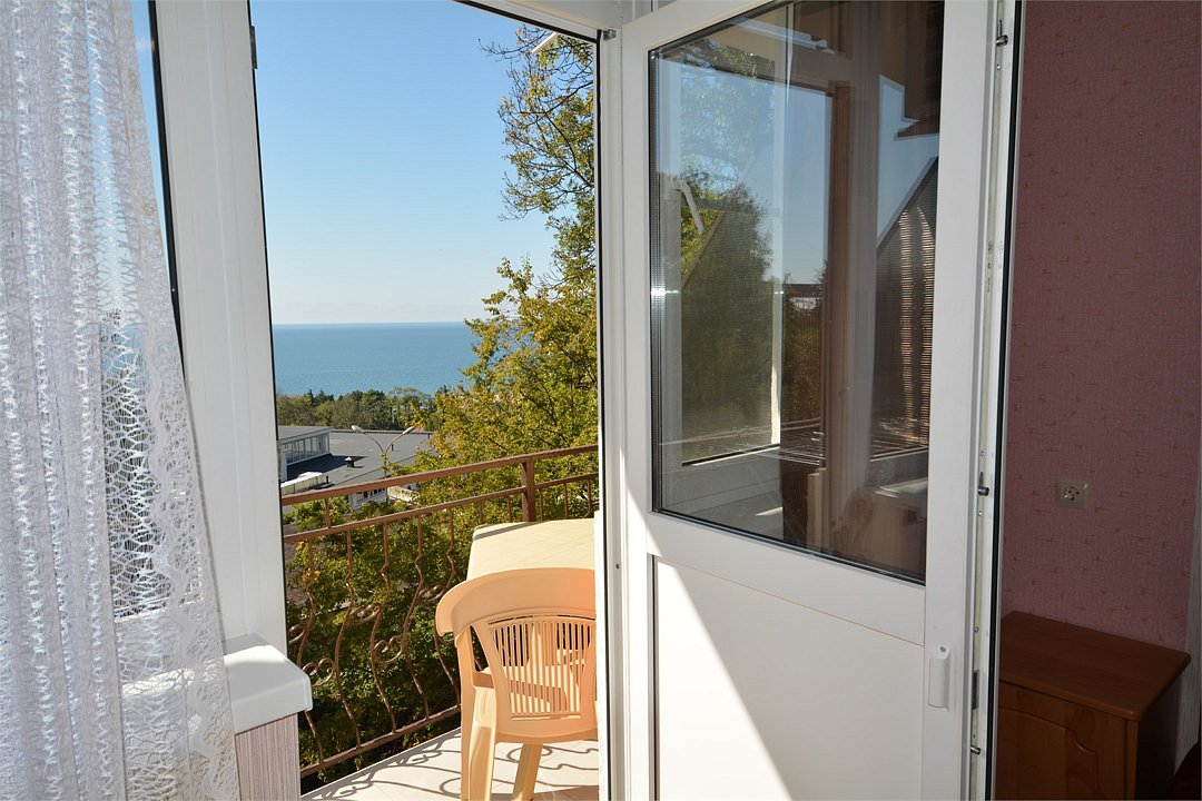 Делюкс 2-местный 1-комнатный (с балконом, вид на море)