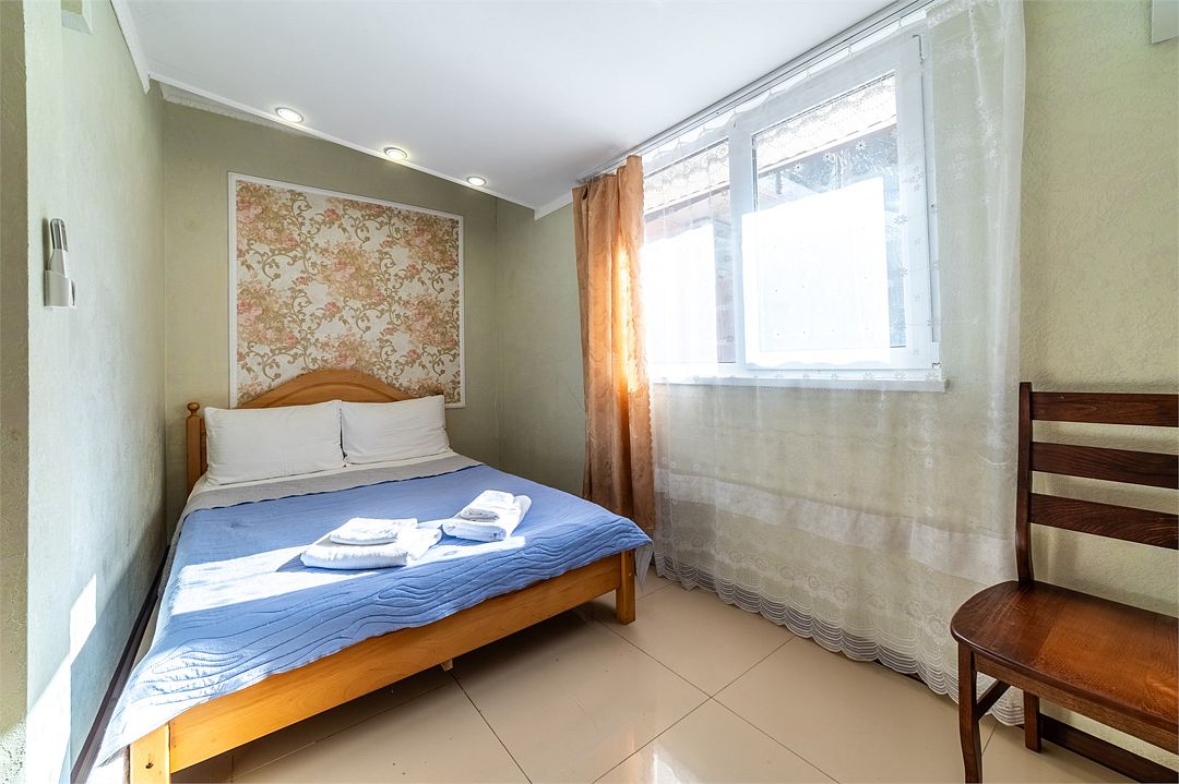 Люкс Улучшенный 6-местный 2-комнатный (с видом на море и балконом)