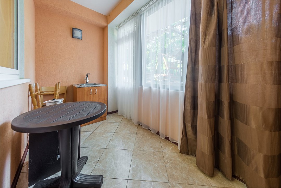 Стандартный 4-местный 1-комнатный (с террасой)