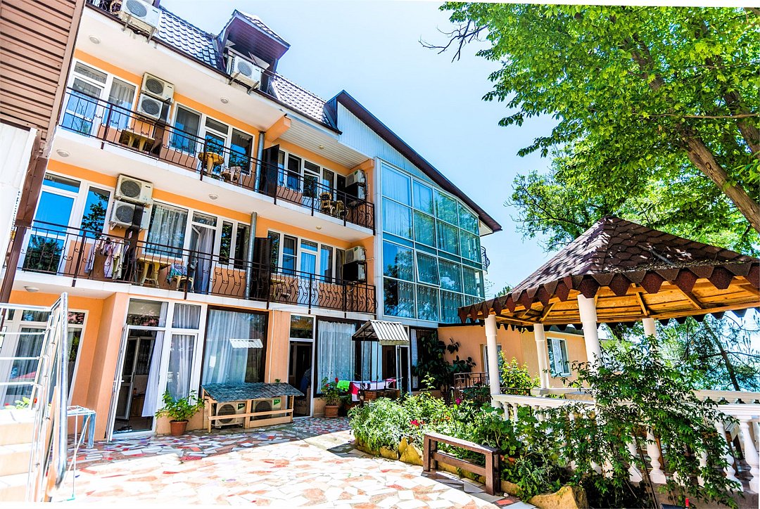 Стандартный 4-местный 1-комнатный (с террасой)