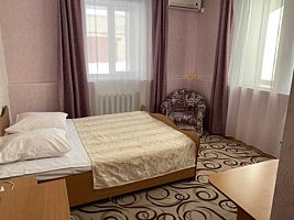 Двухместный номер двуспальная кровать, Гостиница 7 холмов, Киров