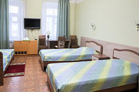Трёхместный номер Economy, Отель Губернская, Киров
