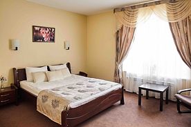 Двухместный номер Comfort двуспальная кровать, Гостиница Старый Дворик на Мопра, Киров