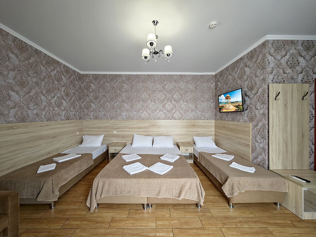 Комфорт 4-местный с балконом