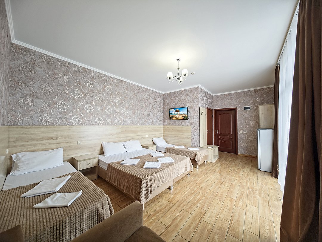 Комфорт 4-местный с балконом