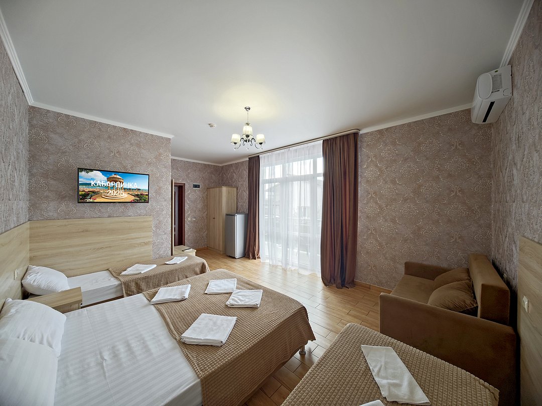 Комфорт 4-местный с балконом