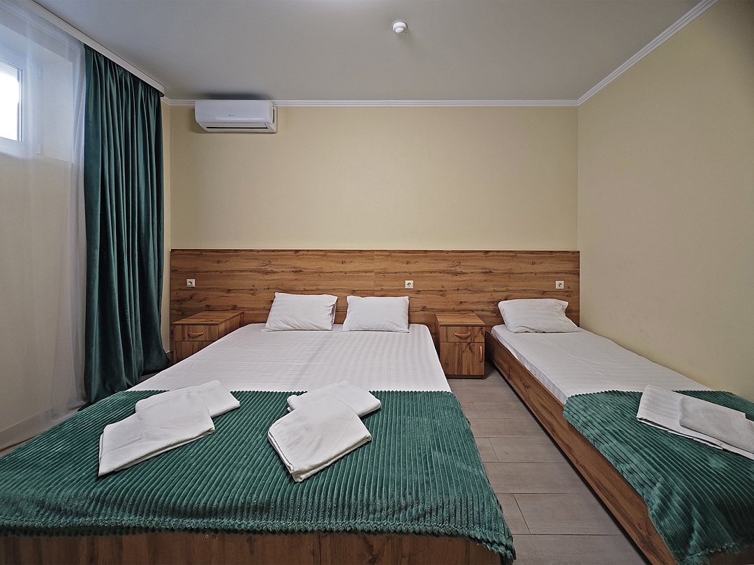 Стандартный 3-местный (цоколь)