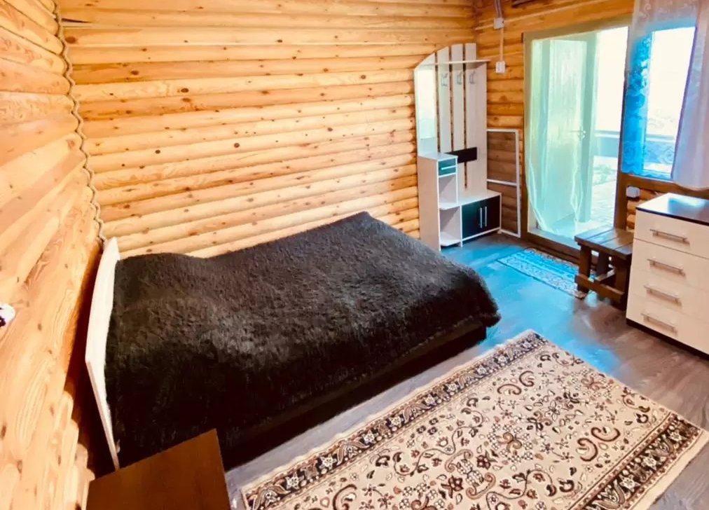 Коттедж 2-местный 2-комнатный VIP №10, 11 (улица Пушкинская)