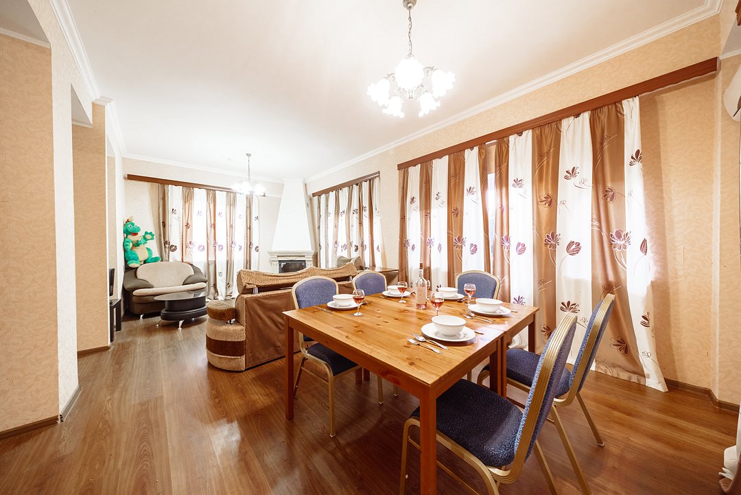 Коттедж 6-местный 4-комнатный (3-этажный)