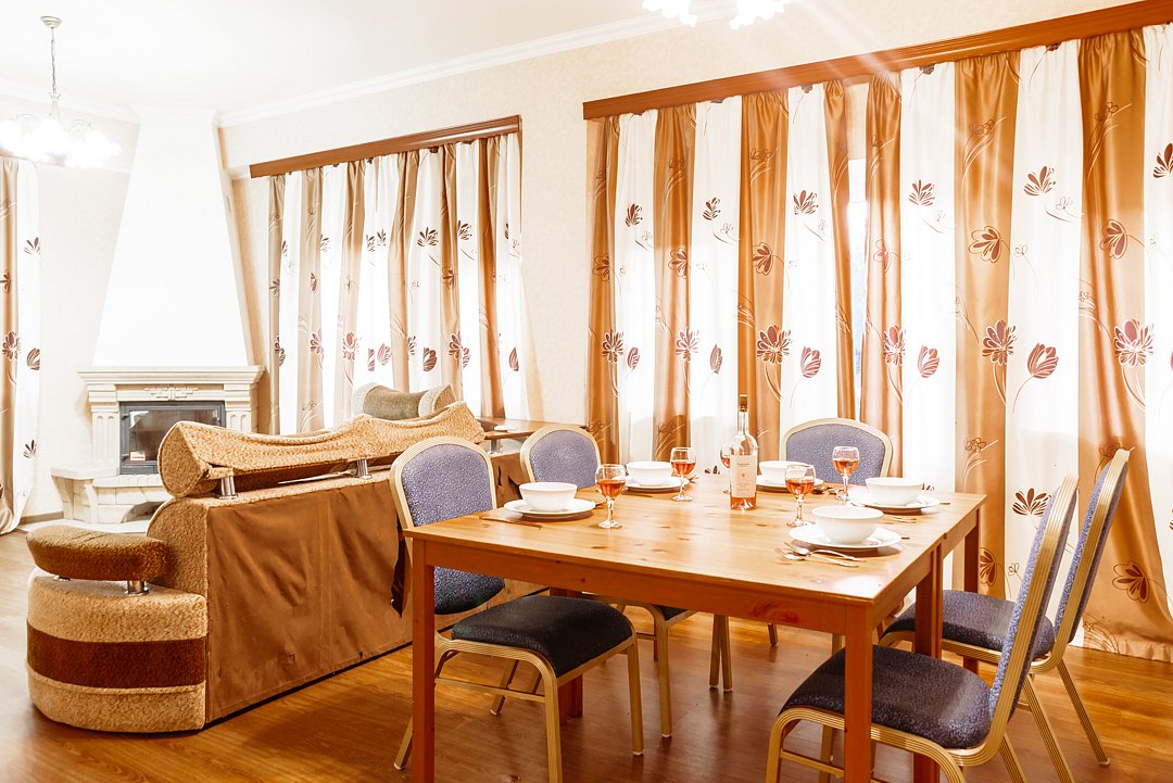 Коттедж 6-местный 4-комнатный (3-этажный)