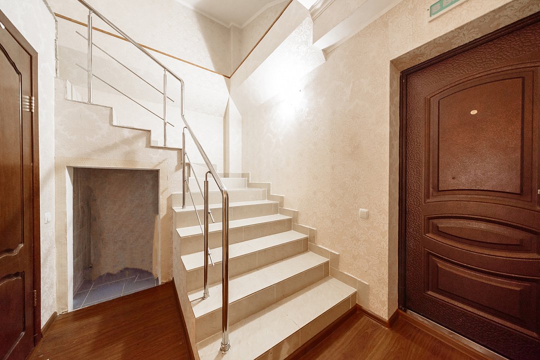 Коттедж 6-местный 4-комнатный (3-этажный)