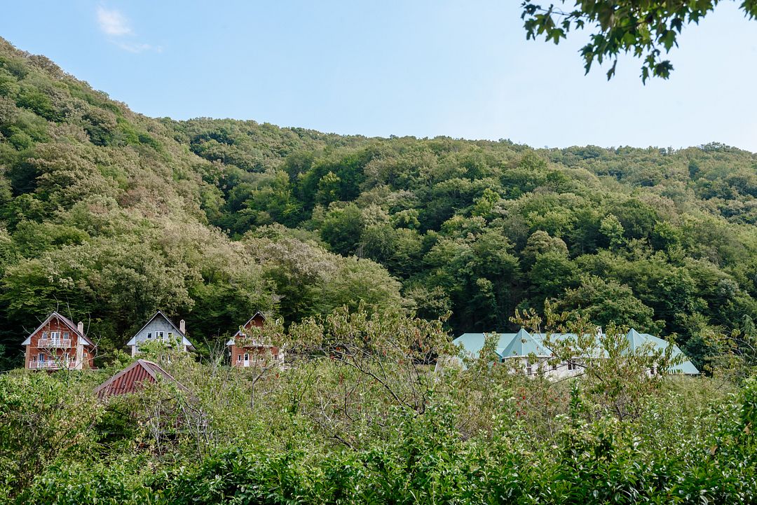 Коттедж 6-местный 4-комнатный (3-этажный)