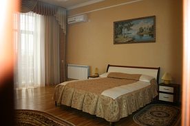 Студия, Гостинично-ресторанный комплекс Роща невест, Курск