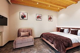 Семейный Полулюкс с балконом, Апартаменты Квартал 44, Пятигорск