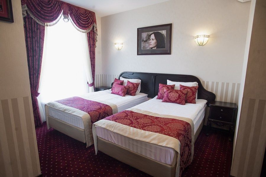 Deluxe 3-местный