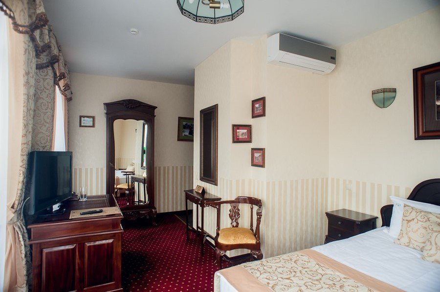 Exclusive 1-местный