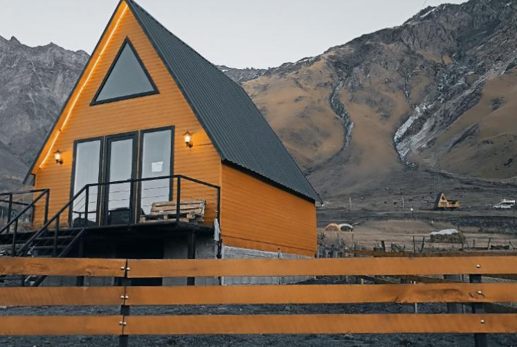 Частный дом cottage kazbegi compass, Мцхета-Мтианети, Гудаури Гудаури, Грузия
