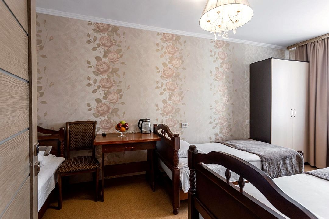 Улучшенный 5-местный 2-комнатный (семейный)