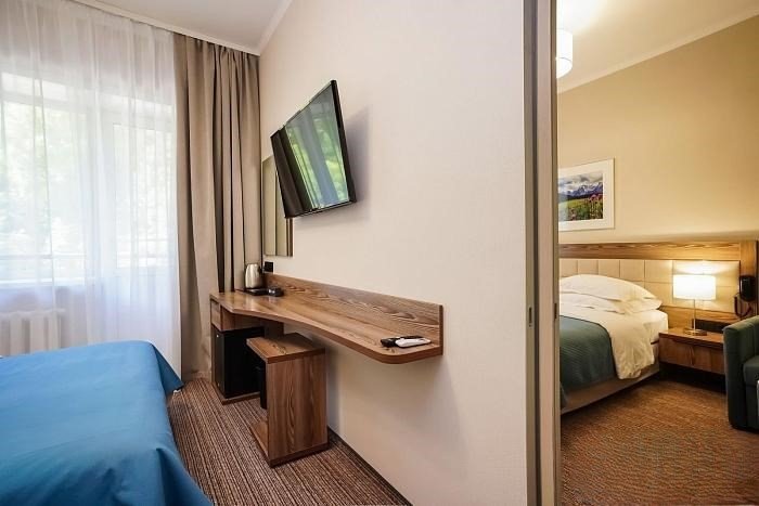 Семейный Коннект 4-местный 2-комнатный (корпус Здравница)