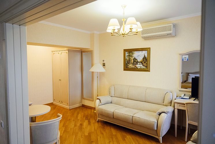 Джуниор Сюит Комфорт 2-местный 2-комнатный