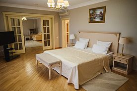 Люкс 2-местный 2-комнатный люкс, Отель Интурист, Пятигорск