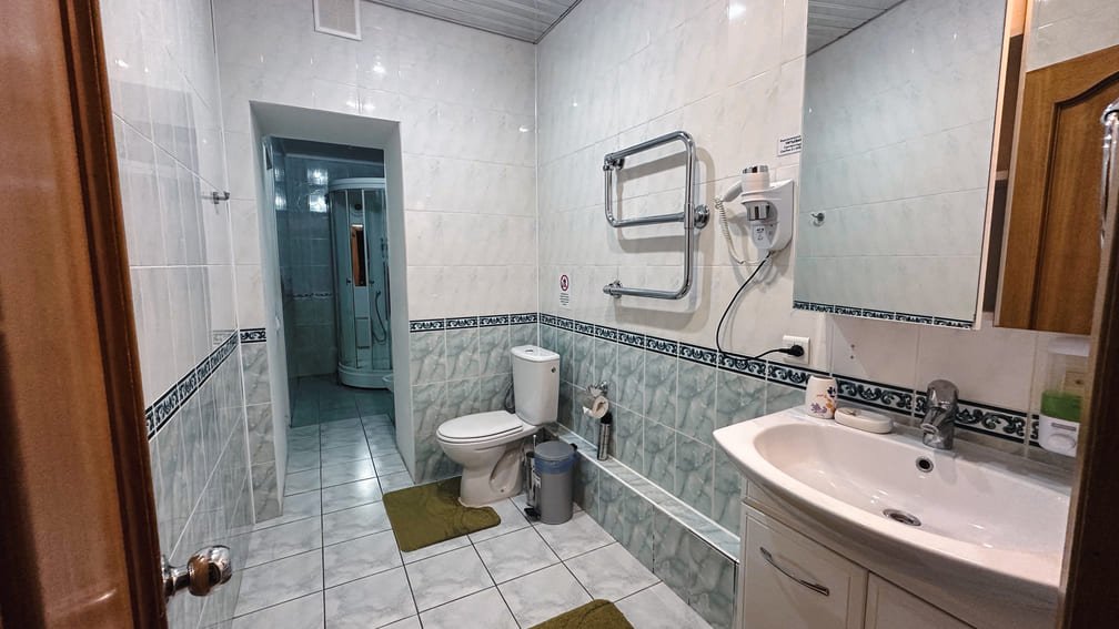 Люкс Семейный 1-местный 2-комнатный (корпус 1, с балконом)