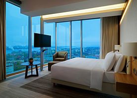 Двухместный номер Superior Corner с видом на город двуспальная кровать, Гостиница Marriott (Воронеж), Воронеж