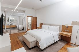 Четырёхместные апартаменты Premium с 2 комнатами с красивым видом из окна, Гостиница Marriott (Воронеж), Воронеж