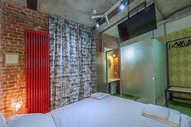 Двухместный номер Стандарт с балконом и с красивым видом из окна двуспальная кровать, Бутик-отель Бронзовый Кабан, Воронеж