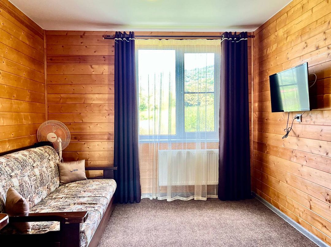 Люкс 4-местный 2-комнатный DBL