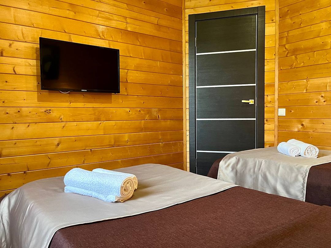 Полулюкс 4-местный 2-комнатный