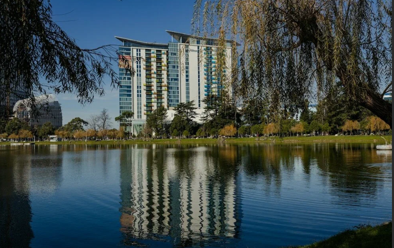 Отель MiraMar Luxury Residences, Батуми, Аджария