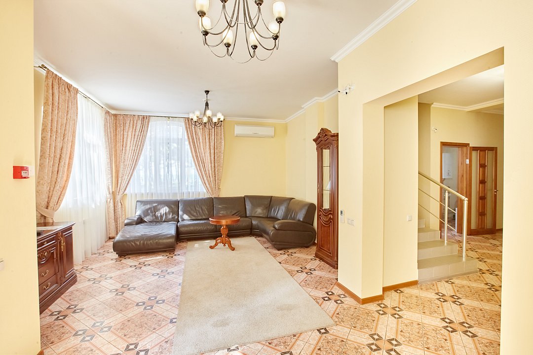 Вилла 10-местная 2-этажная (5 спален)