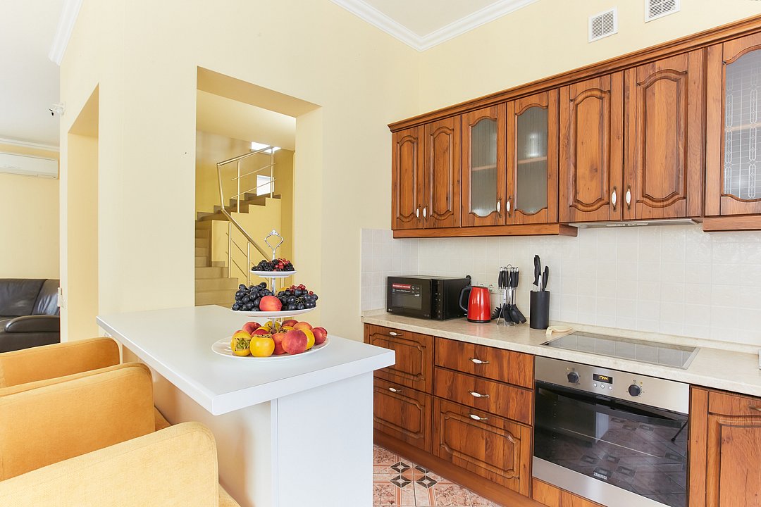 Вилла 10-местная 2-этажная (5 спален)