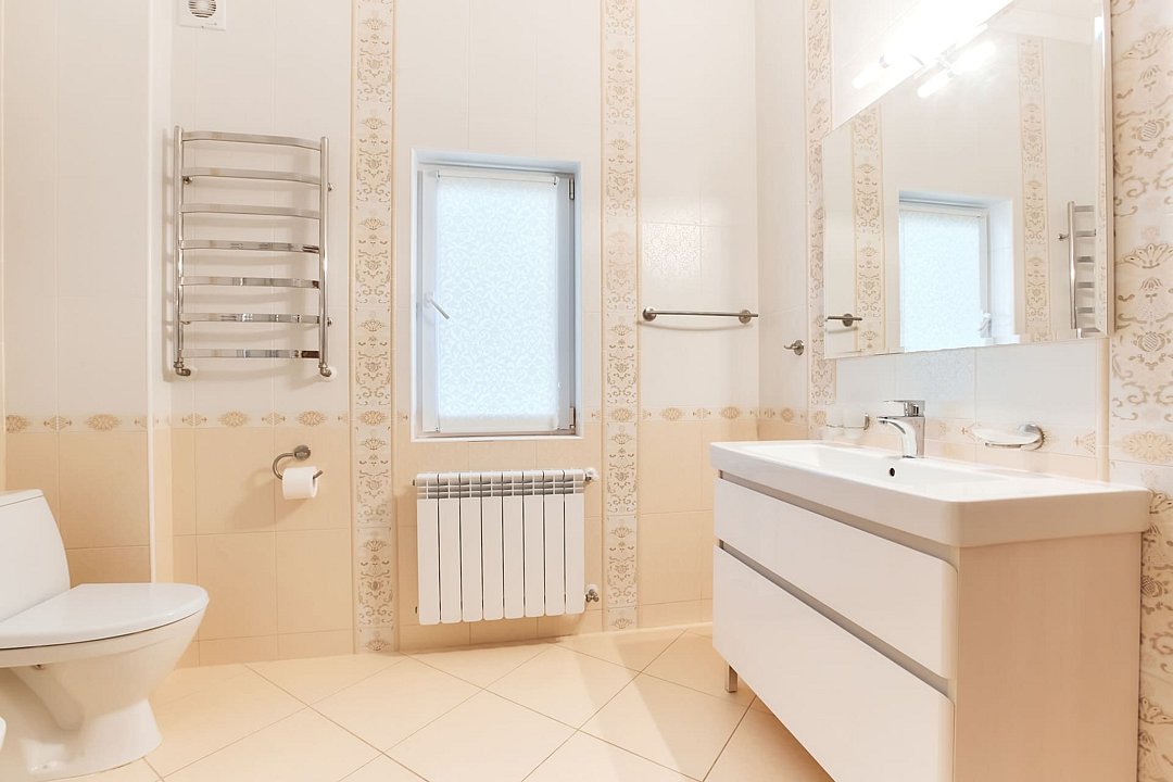 Вилла 8-местная 2-этажная (4 спальни, с террасой и видом на море)