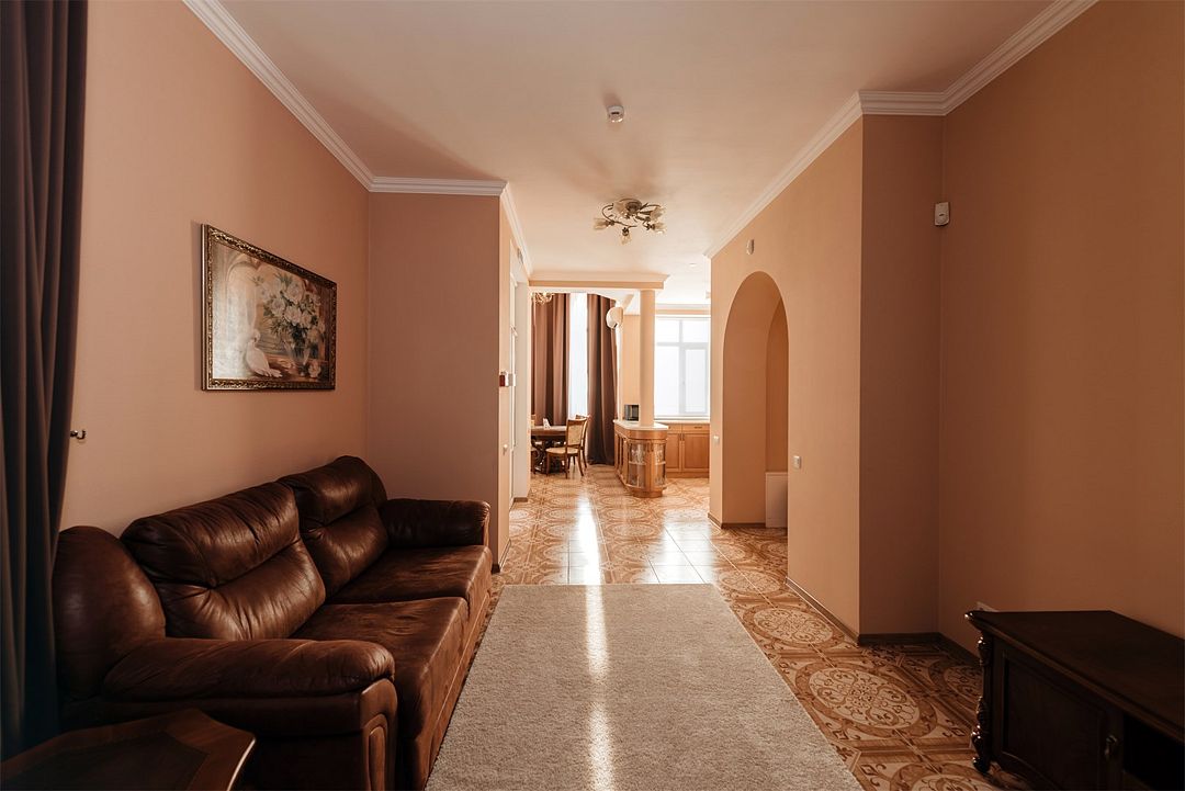 Вилла 8-местная 2-этажная (4 спальни, с видом на море)