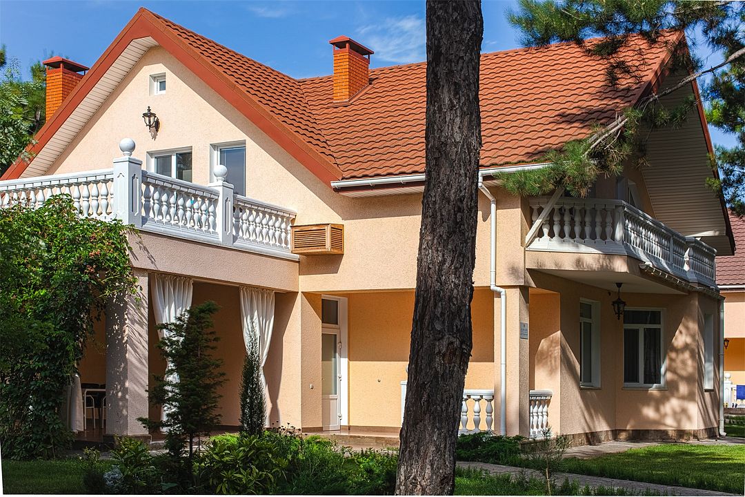 Вилла 8-местная 2-этажная (4 спальни, с террасой)