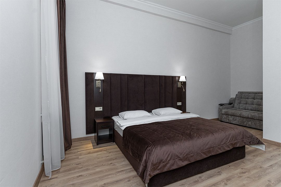 Стандартный 3-местный 1-комнатный (Улучшенный)