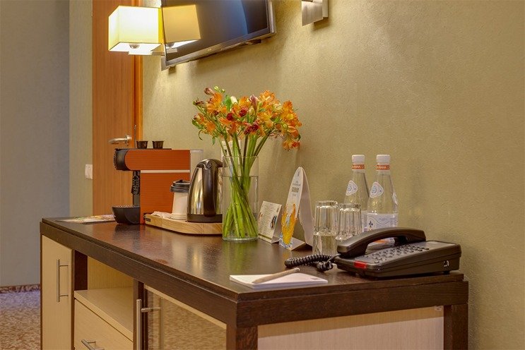 Люкс 4-местный 2-комнатный