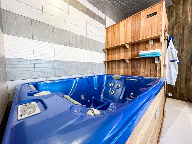 Люкс 4-местный 2-комнатный