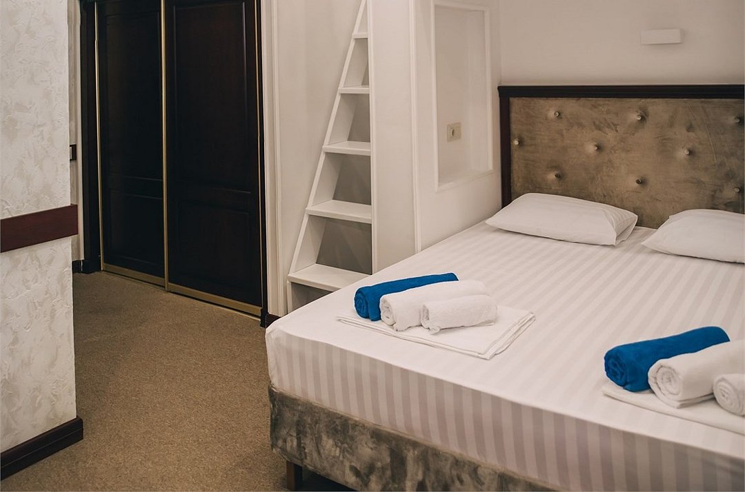 Семейный Комфорт 4-местный (2-спальная кровать, корпус «Пушкино»)